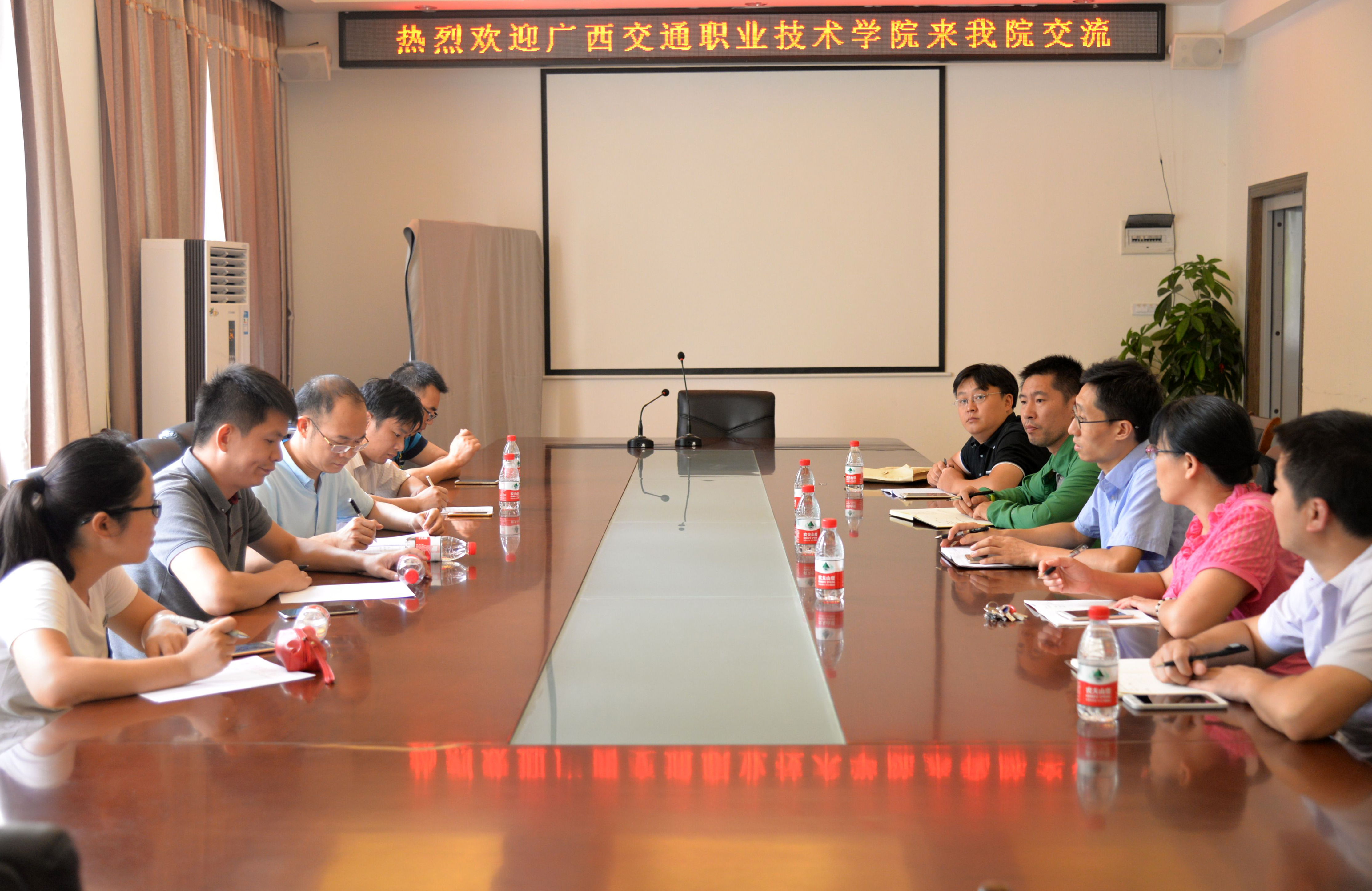 广西交通职业技术学院路桥工程系副主任覃峰总结了本项目所取得的经验